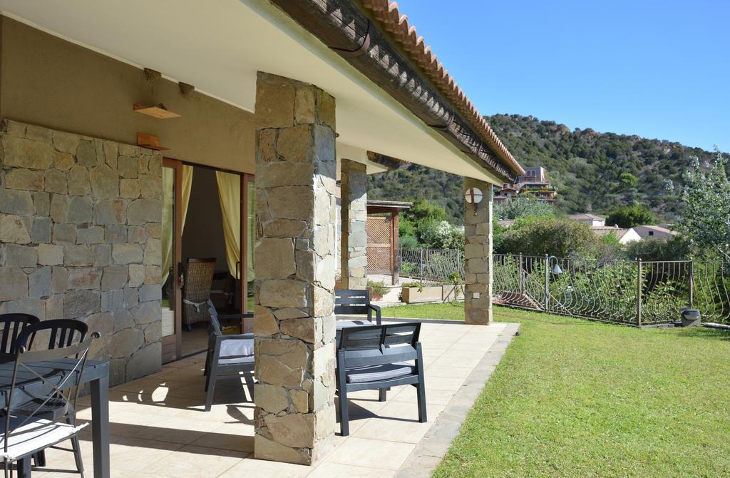 Villa Sa Tiria à Chia Extérieur photo