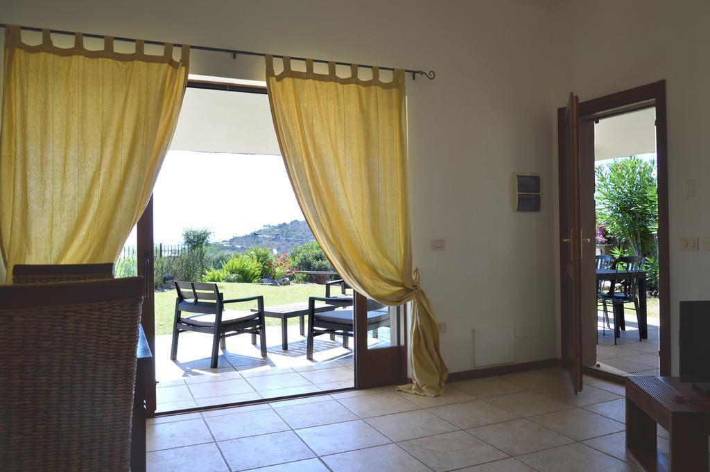Villa Sa Tiria à Chia Extérieur photo